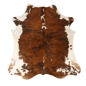 Hoe maak je decoratieve kussens, koeienhuid tapijten en schapenvacht tapijten schoon in je interieur?